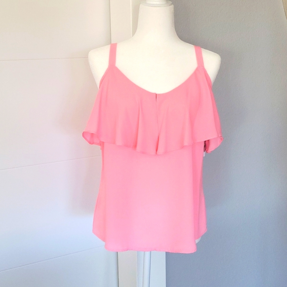 NWT ruffle cold shoulder tank top